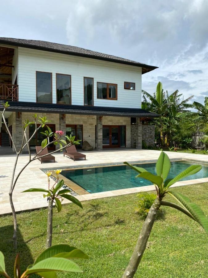 Baha Baha Villas West Sumbawa Yoyos - Free Yoga Class, Gym Daily Included For Guest - Fast Wifi Starlink Sekongkang Kültér fotó