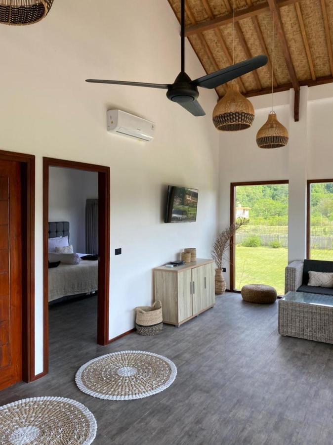 Baha Baha Villas West Sumbawa Yoyos - Free Yoga Class, Gym Daily Included For Guest - Fast Wifi Starlink Sekongkang Kültér fotó