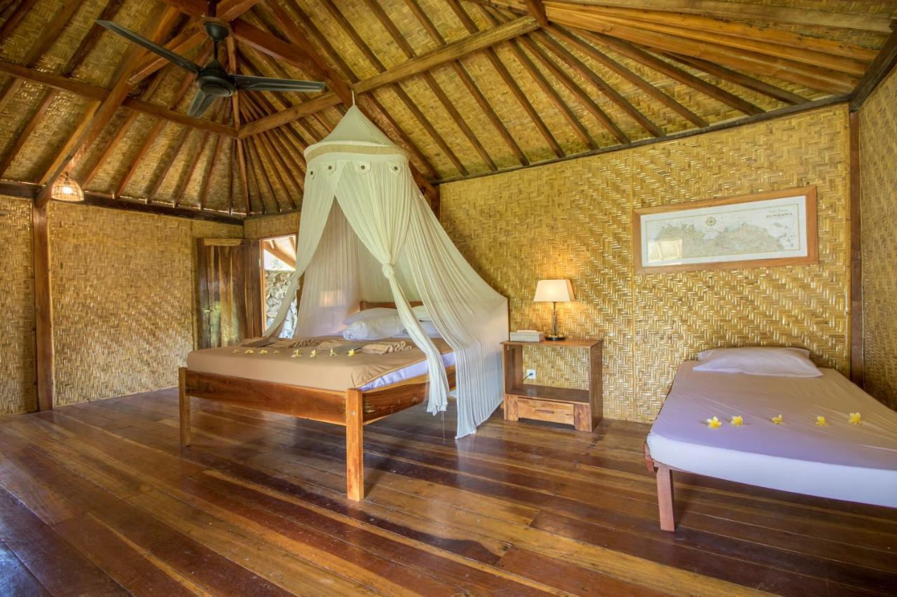 Baha Baha Villas West Sumbawa Yoyos - Free Yoga Class, Gym Daily Included For Guest - Fast Wifi Starlink Sekongkang Kültér fotó