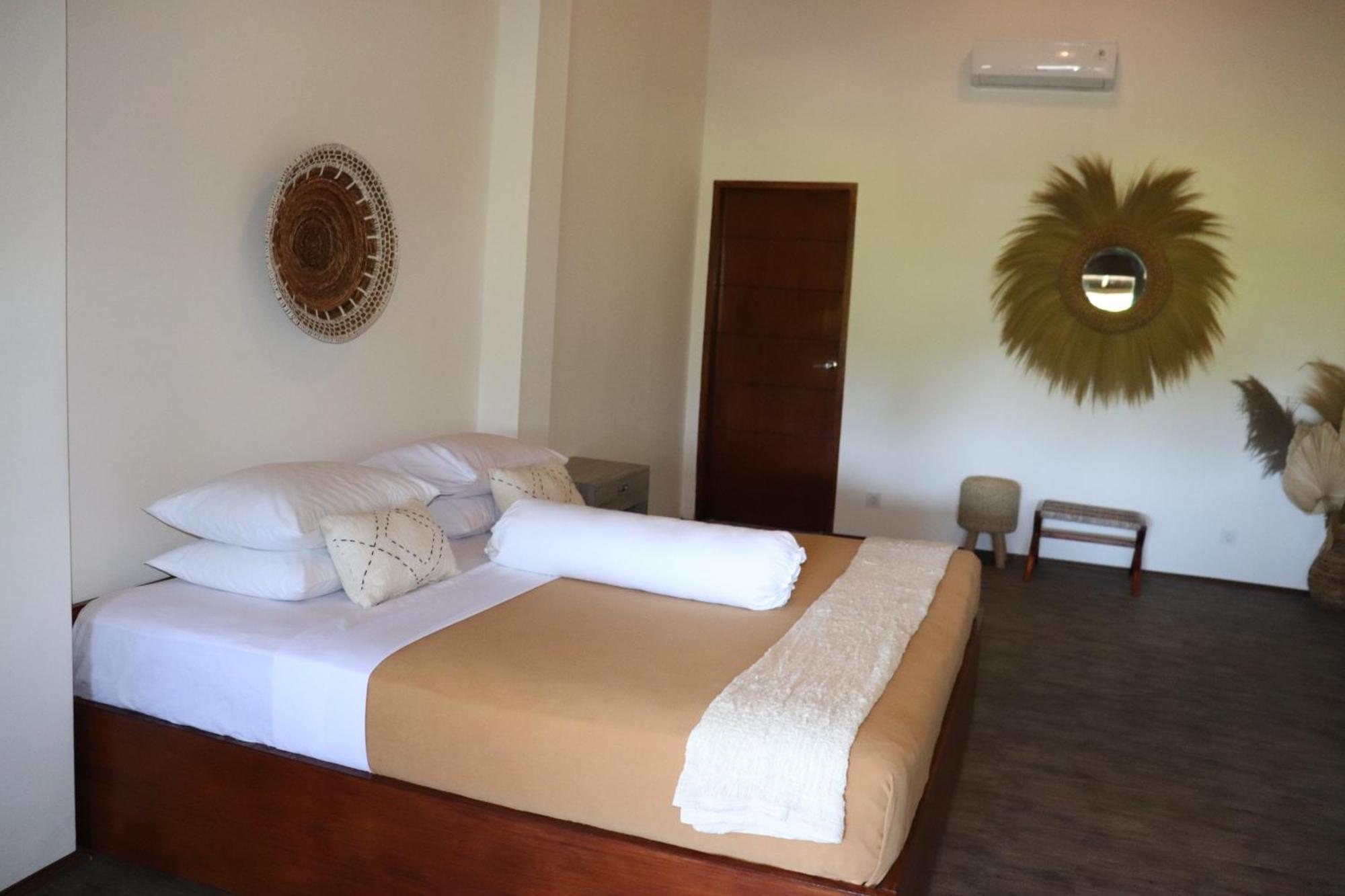 Baha Baha Villas West Sumbawa Yoyos - Free Yoga Class, Gym Daily Included For Guest - Fast Wifi Starlink Sekongkang Kültér fotó