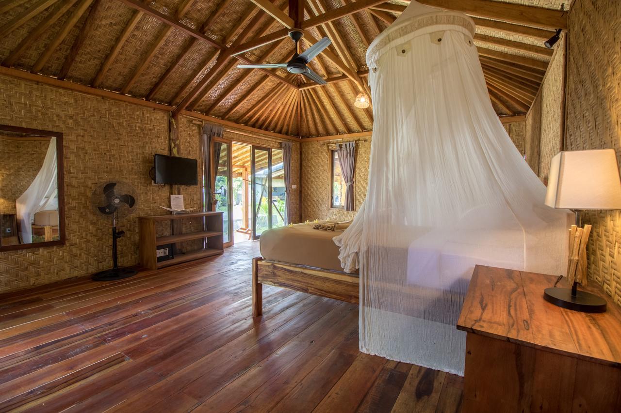 Baha Baha Villas West Sumbawa Yoyos - Free Yoga Class, Gym Daily Included For Guest - Fast Wifi Starlink Sekongkang Kültér fotó